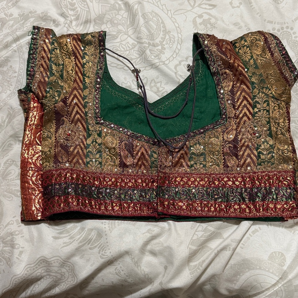 Multicolor Embroidered Blouse - Picture 2 of 5